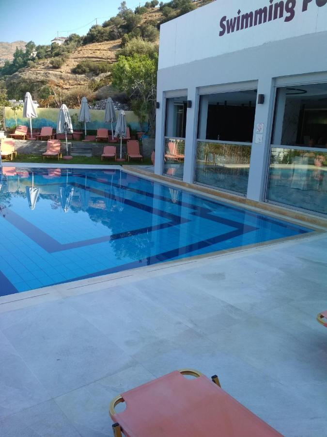 Petra Hotel Ajía Galíni Kültér fotó