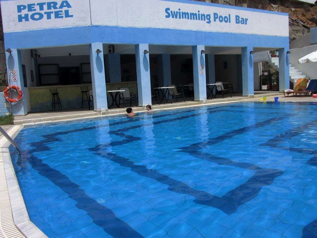 Petra Hotel Ajía Galíni Kültér fotó